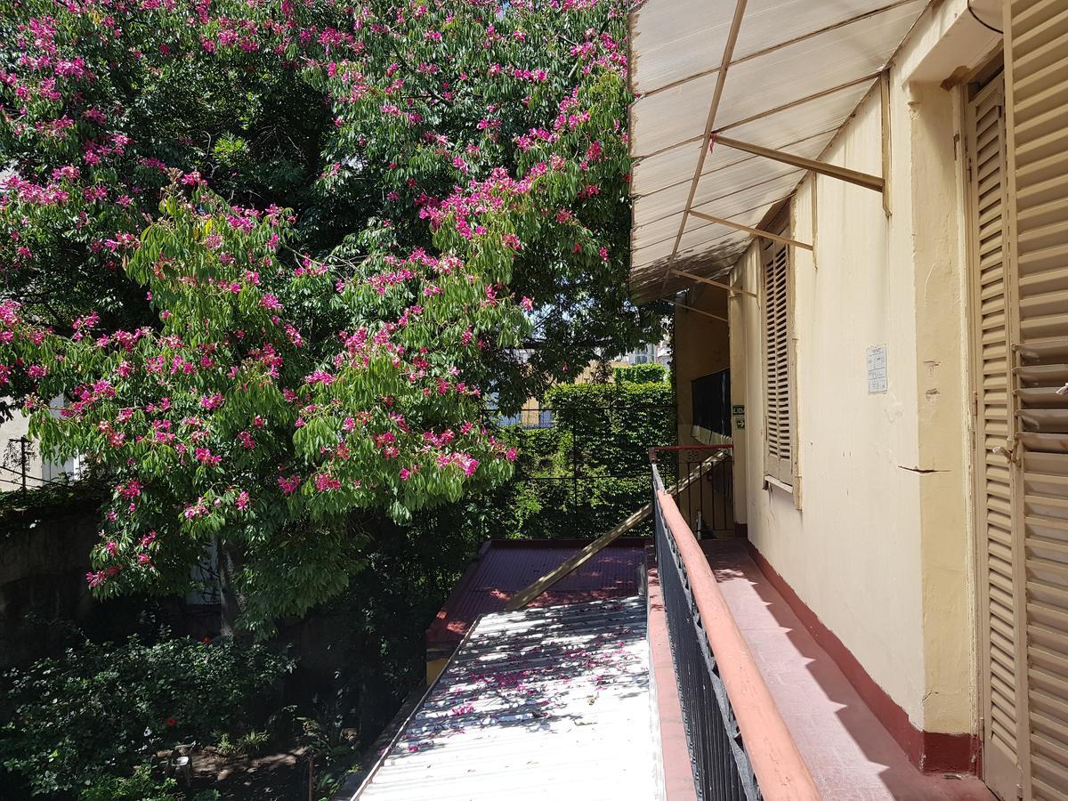 בואנוס איירס Hotel Varela מראה חיצוני תמונה