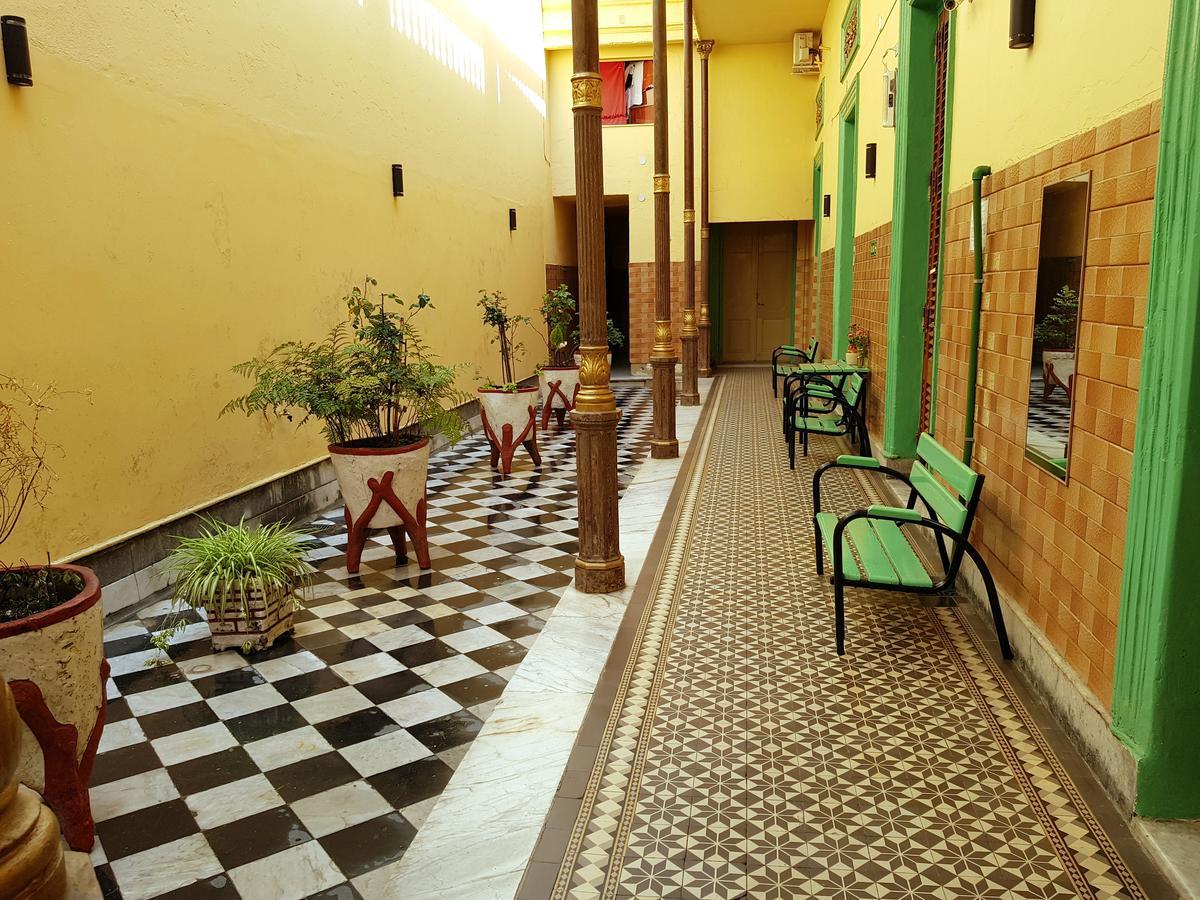 בואנוס איירס Hotel Varela מראה חיצוני תמונה